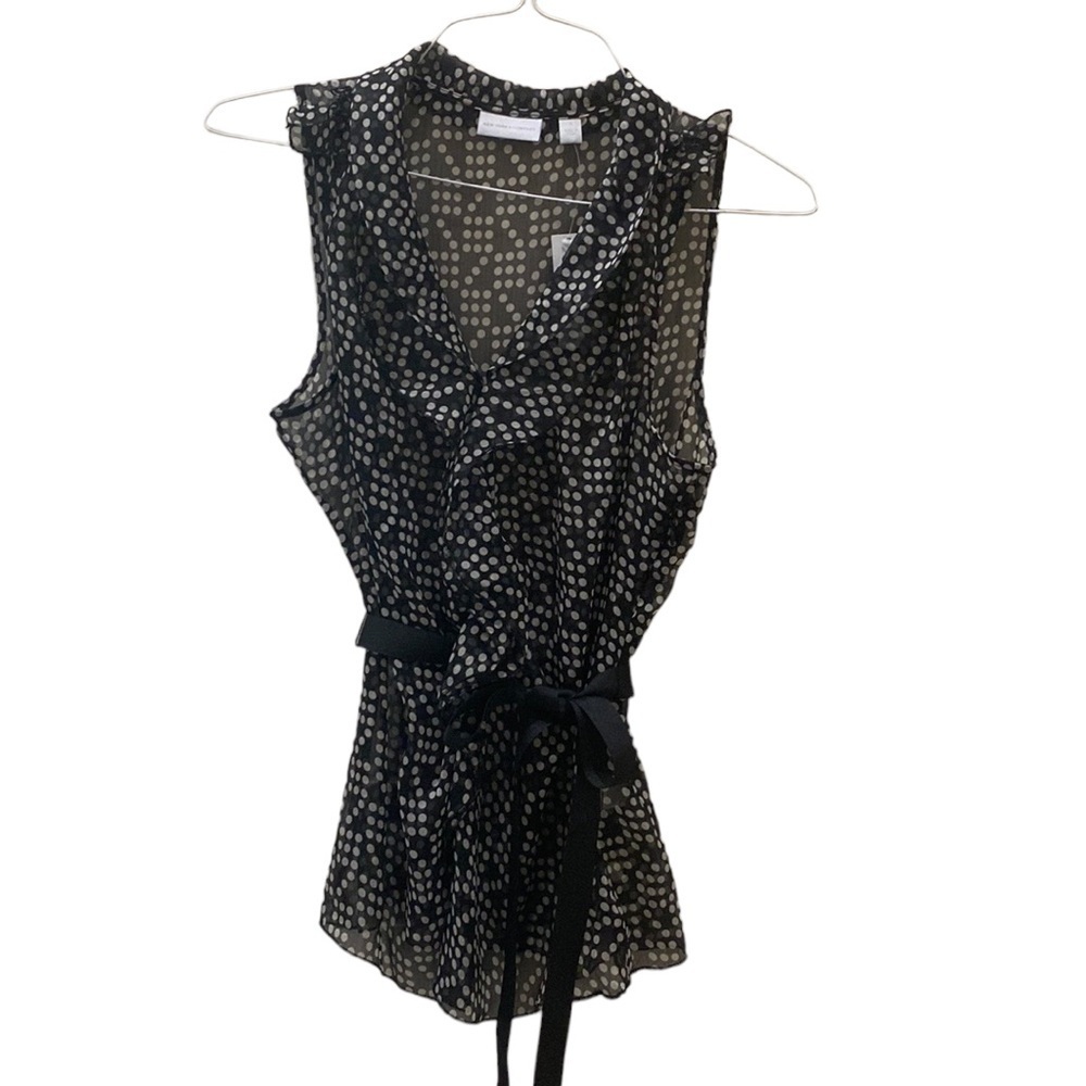 New York & Company Sheer Polka Dot Sleeveless Blouse White and Black Size Medium